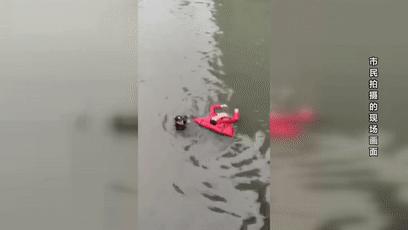带孩子避雨遭保安赶走遭遇暴雨，带孩子避雨竟遭保安赶走？深度解析事件背后的真相与应对之道